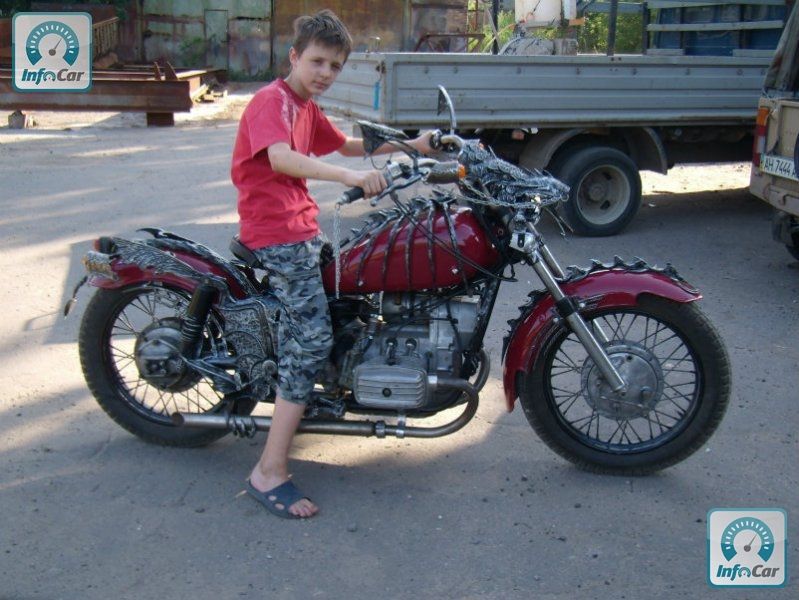 мотоцикл мт 10 
