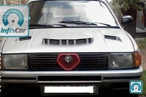 Alfa Romeo 33  1986 498496