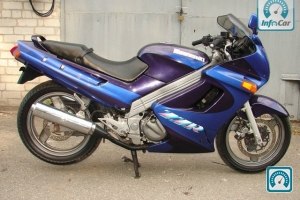 Kawasaki ZZR  2002 505115