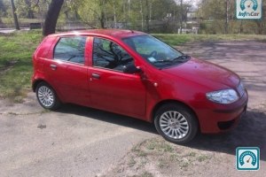 Fiat Punto  2010 510389