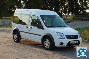 Ford Tourneo Connect  2012 530400