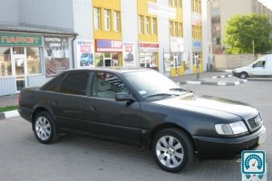Audi 100  1991 531246