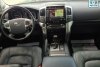 Toyota Land Cruiser premium 2013.  9
