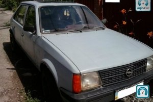 Opel Kadett  1982 531443