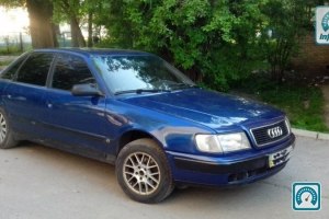 Audi 100  1992 536666