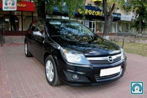 Opel Astra  2014 551695