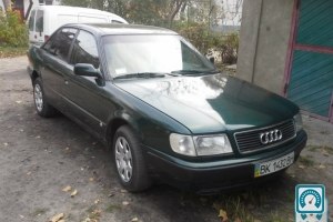 Audi 100  1993 556698