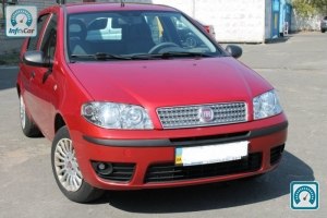 Fiat Punto Activ 2011 561046