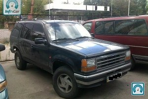 Ford Explorer  1993 562443