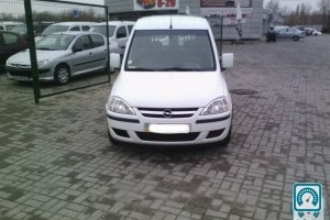 Opel Combo  2011 563691