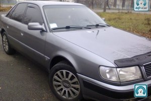 Audi 100  1991 563818