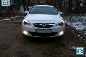 Opel Astra  2012 569627