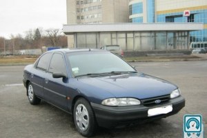 Ford Mondeo  1993 570054
