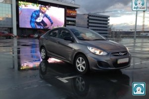 Hyundai Accent  2011 570783