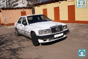 Mercedes 190  1992 578435