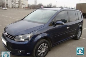 Volkswagen Touran Comfortline 2012 585526
