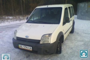 Ford Tourneo Connect  2003 587369