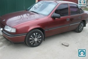 Opel Vectra  1990 587990