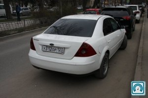 Ford Mondeo  2001 588599