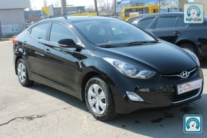 Hyundai Elantra  2012 588826