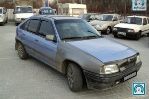 Opel Kadett  1990 589963