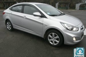 Hyundai Accent 1.6 COMFORT 2012 590811