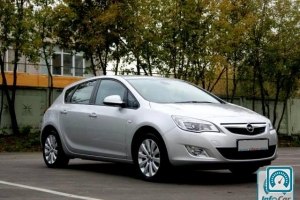 Opel Astra J Cosmo 2012 591310