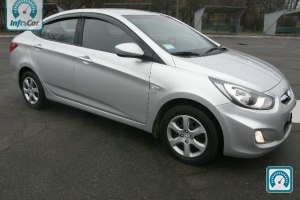 Hyundai Accent 1.6 COMFORT 2012 595632