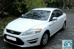 Ford Mondeo  2013 612149