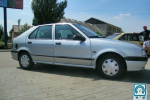 Renault 19  1995 615357