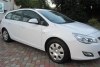 Opel Astra sports toure 2012.  2