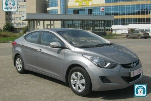 Hyundai Elantra  2012 617902