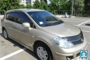 Nissan Tiida  2011 619136