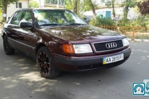 Audi 200  1992 621520