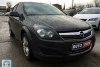 Opel Astra 1.6  2012.  2