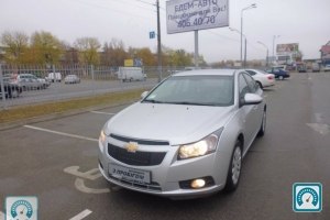 Chevrolet Cruze  2012 637365