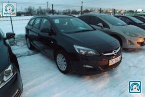 Opel Astra  2013 648068