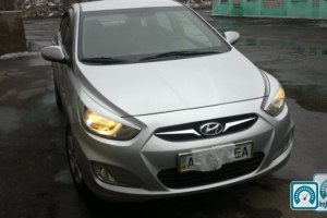 Hyundai Accent  2011 649796