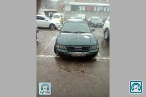 Audi A4  1996 651627