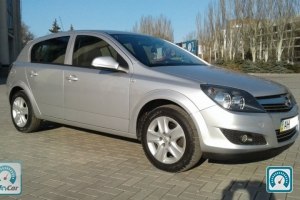 Opel Astra 1.616v Gaz\B 2013 651745