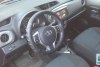 Toyota Yaris  2012.  4