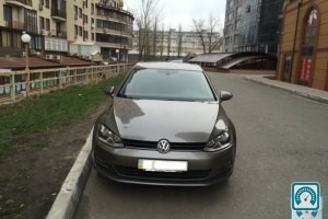 Volkswagen Golf  2014 661352