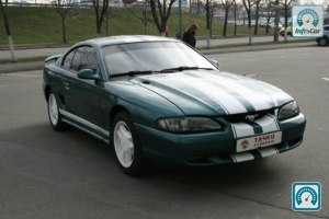 Ford Mustang  1995 661947
