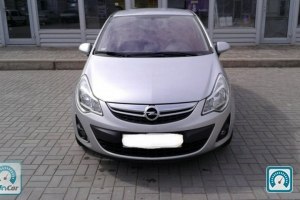 Opel Astra  2011 666886