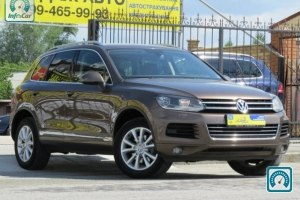 Volkswagen Touareg  2012 669331