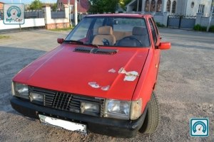Fiat Uno  1985 670254