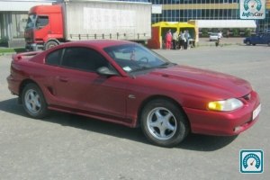 Ford Mustang  1995 671317