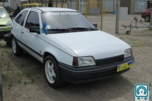 Opel Kadett  1990 672730