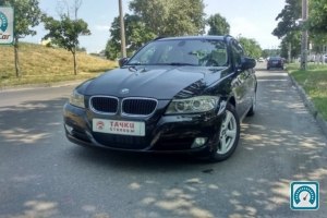 BMW 3 Series 320 2010 674708