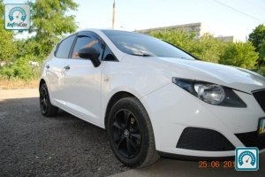 SEAT Ibiza 1.4 MPi 5MT 2011 674863